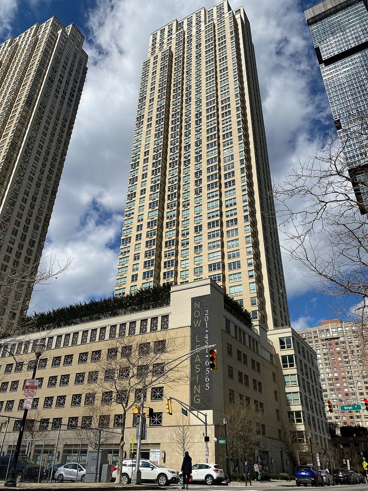 Trump Bay Street, 65 Bay Street